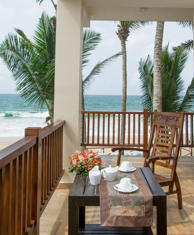 Sapphire Seas Beachfront Hotel Hikkaduwa Ruang foto